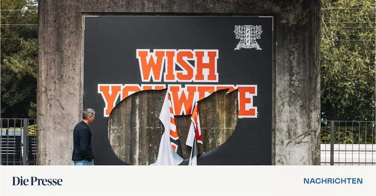 „Wish you were gay“: Plakate des Kunsthaus Bregenz zerstört