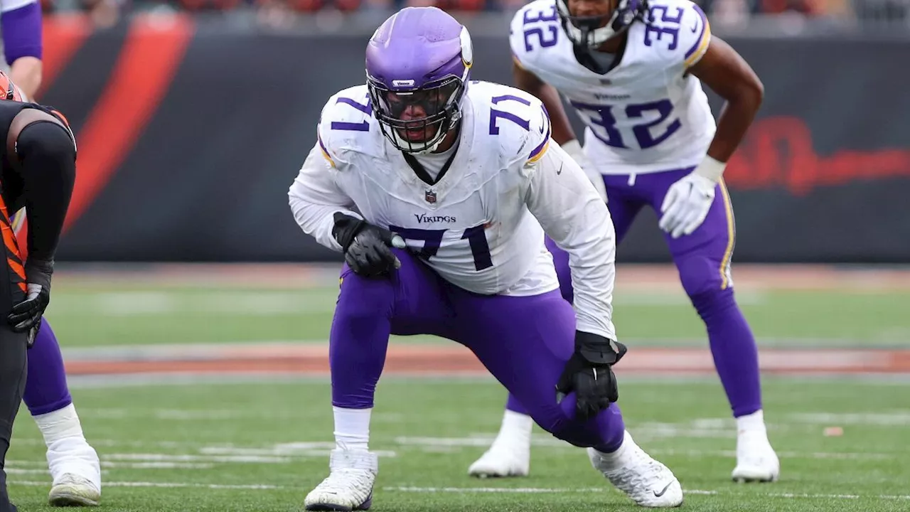 Vikings, OT Christian Darrisaw agree to 4-year extension