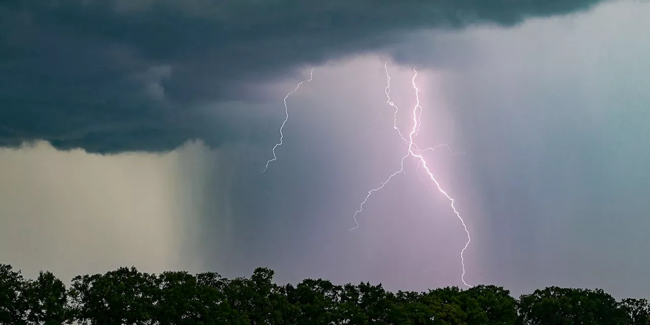 Wetter im Ticker: Heftige Gewitter mit Hagel und Starkregen im Osten erwartet