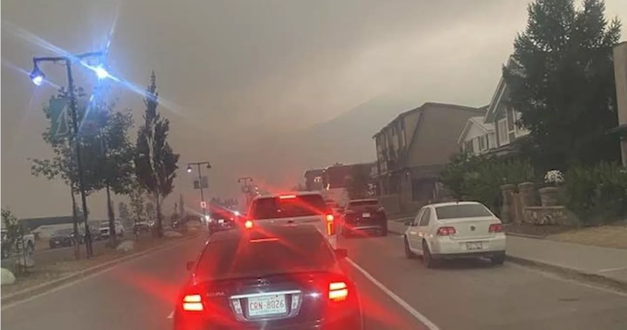 ‘So dry’: Jasper wildfire evacuees arrive in B.C. with no word on when they can return