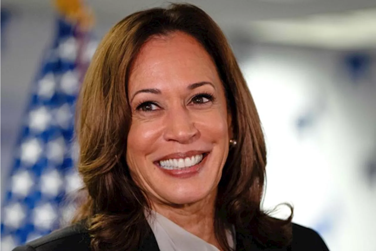 Kamala Harris behaalt voldoende steun van gedelegeerden voor nominatie als Democratische presidentskandidaat