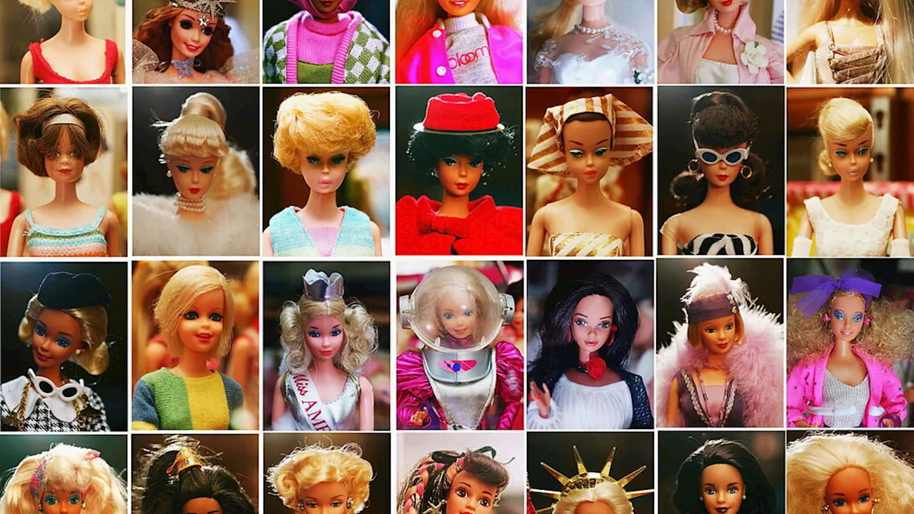 Mattel lancia la prima Barbie cieca con bastone bianco e rosso