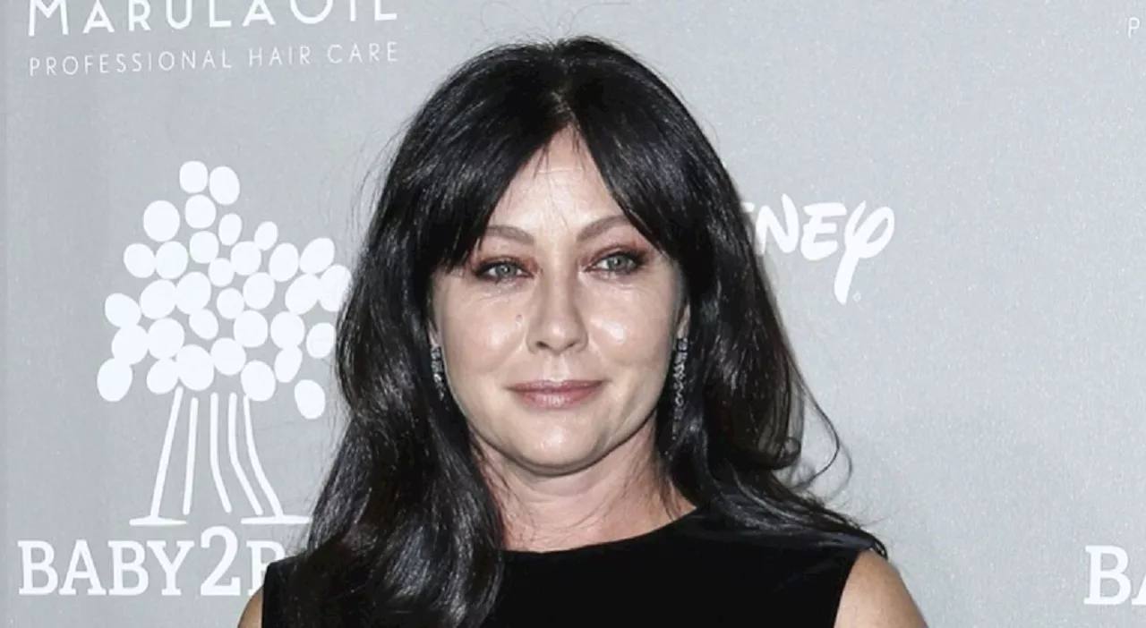 Shannen Doherty, divorzio firmato poche ore prima della sua morte: la villa, le auto e i guadagni. Ecco cosa s