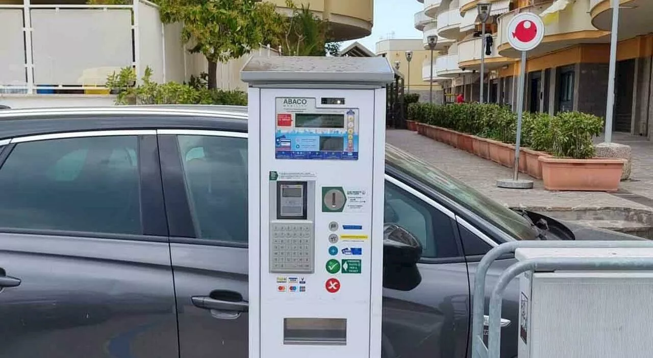 Ticket parcheggio sbiaditi dal sole, multate cinque famiglie di turisti in vacanza ad Alba Adriatica