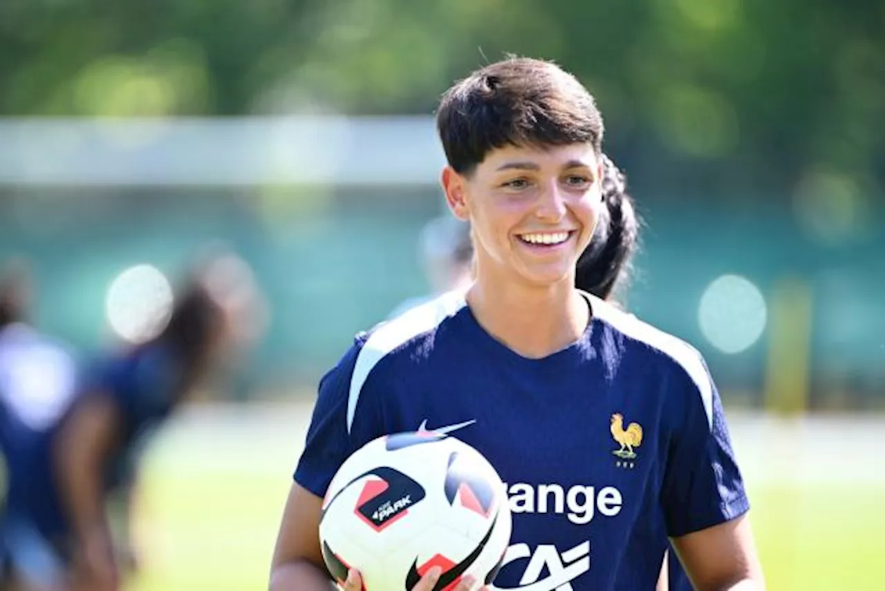 Elisa De Almeida a repris l'entraînement collectif à deux jours de France-Colombie