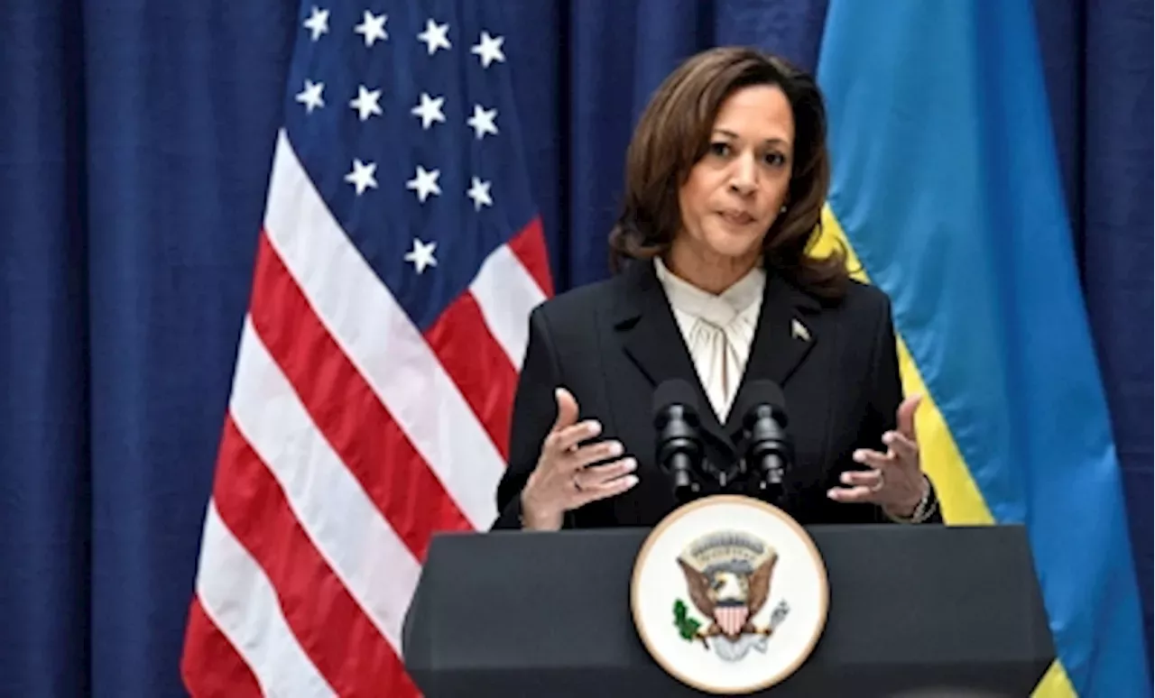 Pelosi Kamala Harris secures democratic heavyweight Nancy Pelosi's