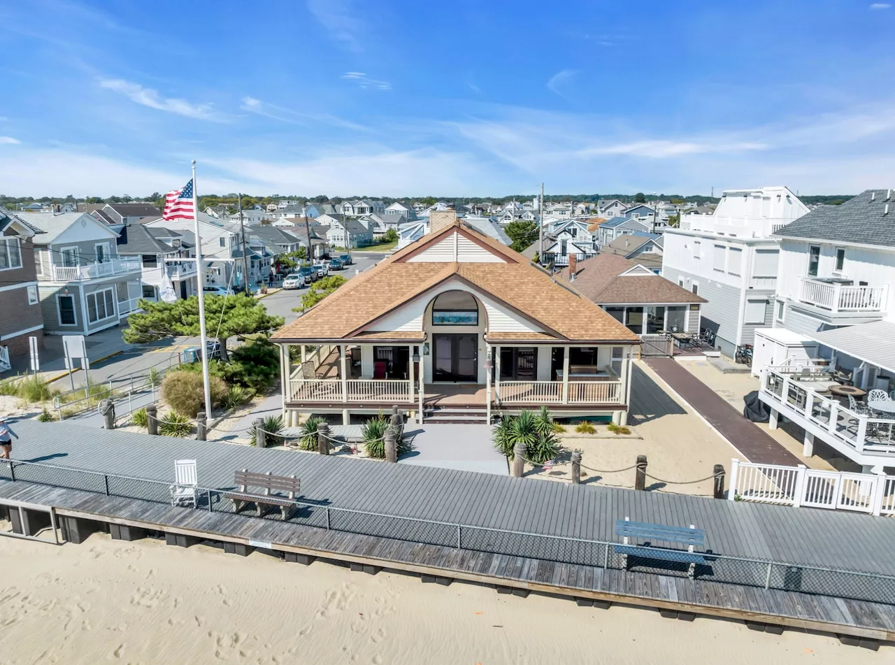 The iconic Sinatra House at the Jersey Shore has finally sold