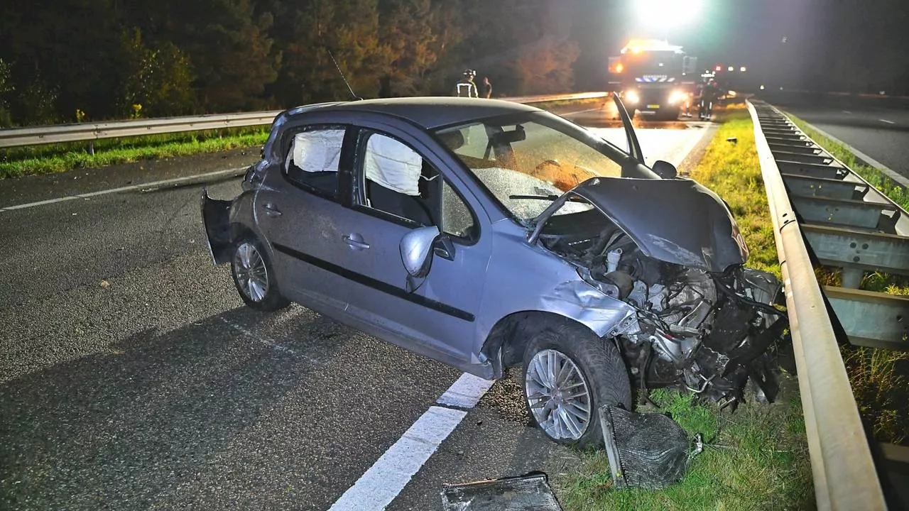 112-nieuws: aanrijding gecrashte auto A2 • lange file op A16