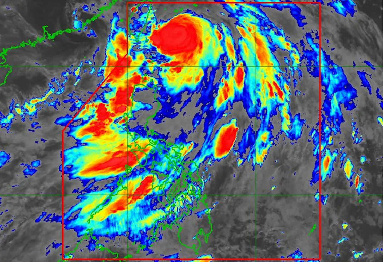 Typhoon Carina moving over sea east of Taiwan; more monsoon rain seen