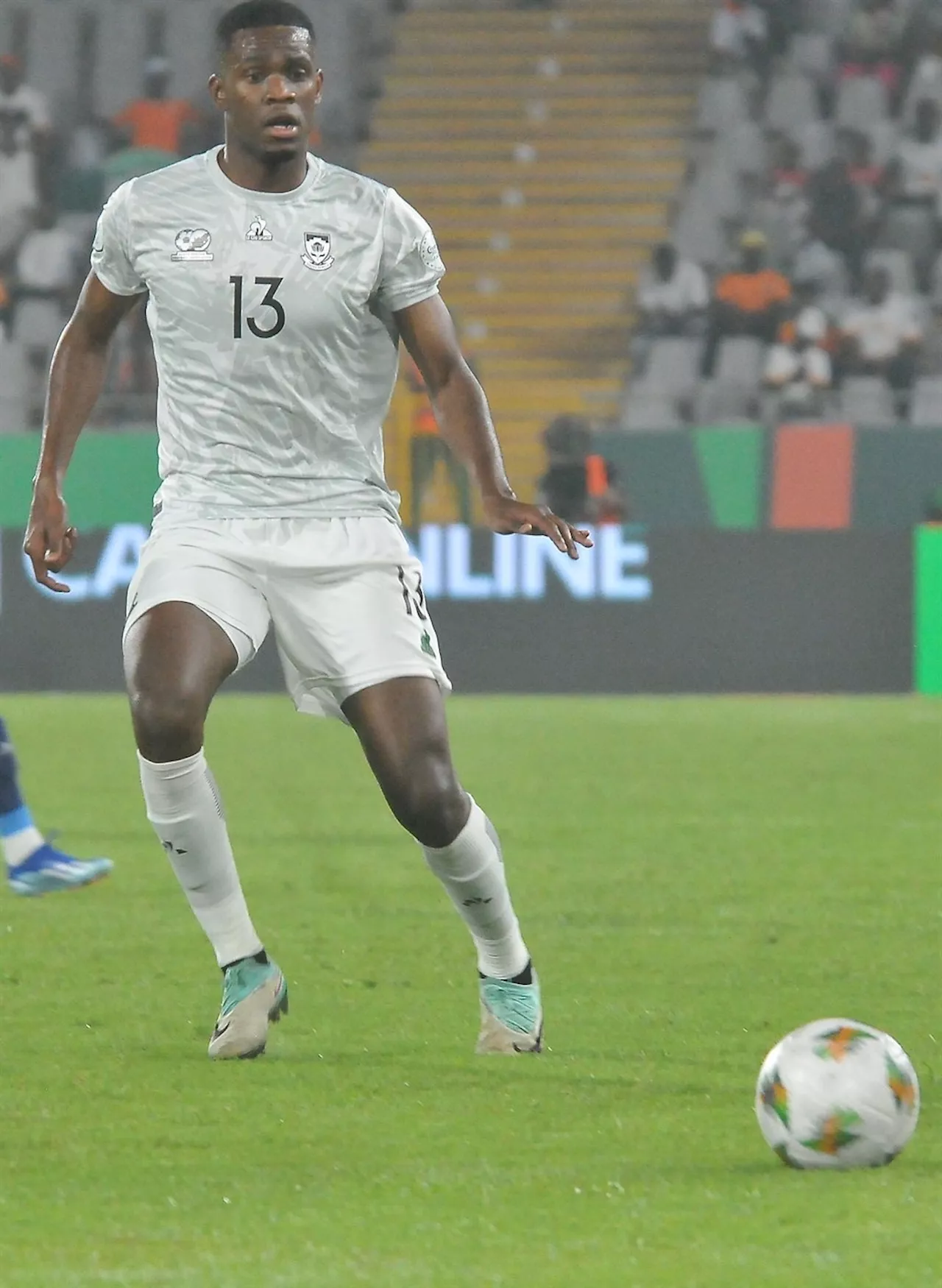 Yaya Sithole Unveiled At His New Club