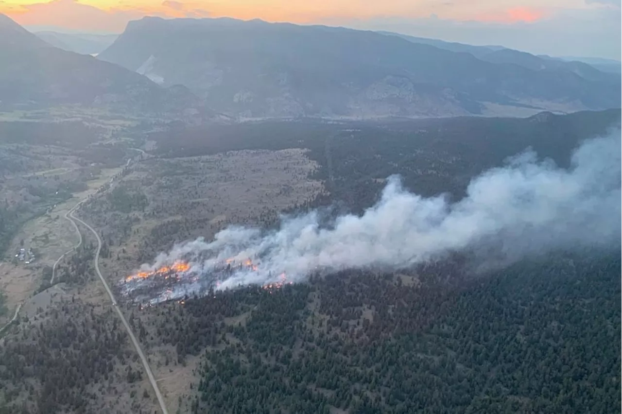 New blaze near Shetland Creek wildfire prompts evacuation alerts