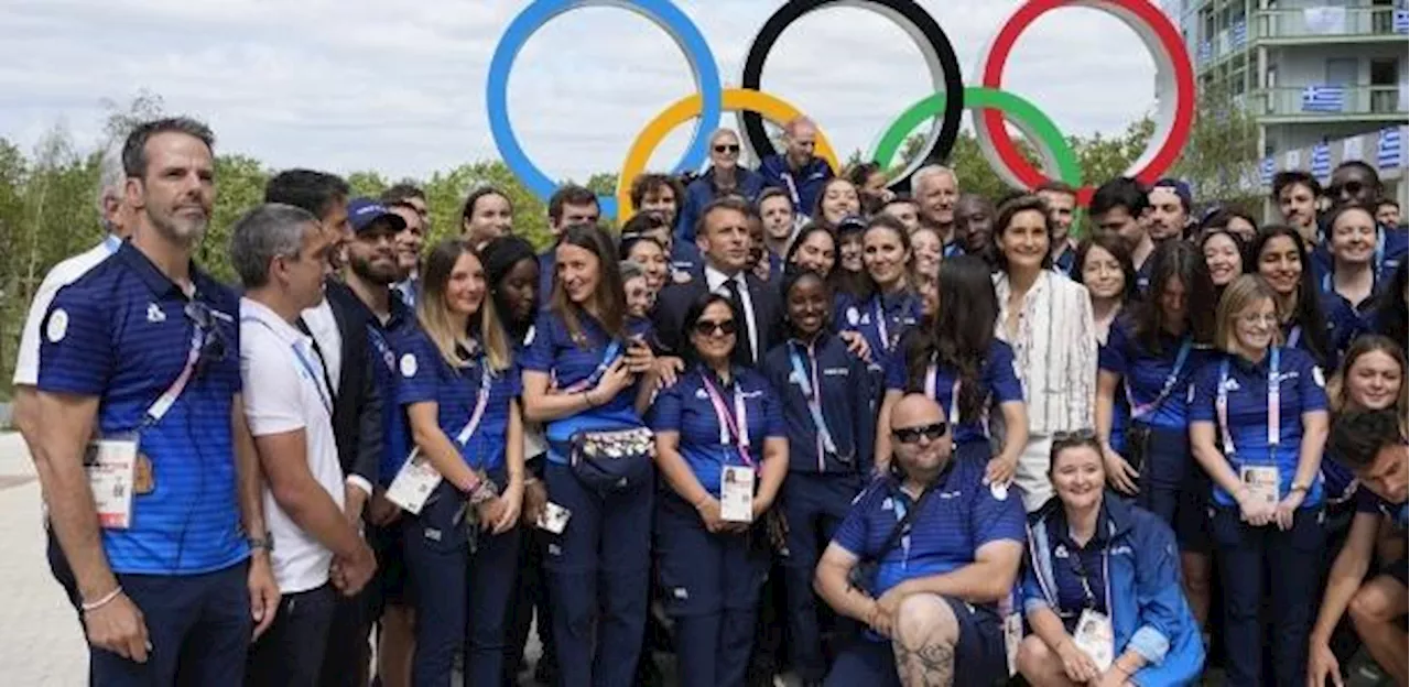 Em uma França rachada, Macron quer ser o grande medalhista olímpico