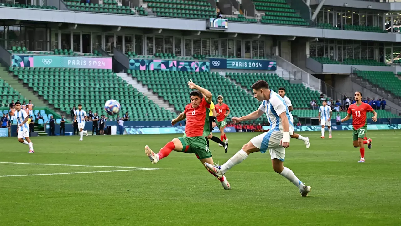 Derrota surrealista de Argentina en los Juegos de París: el VAR anula el gol del empate hora y media después del pitido final