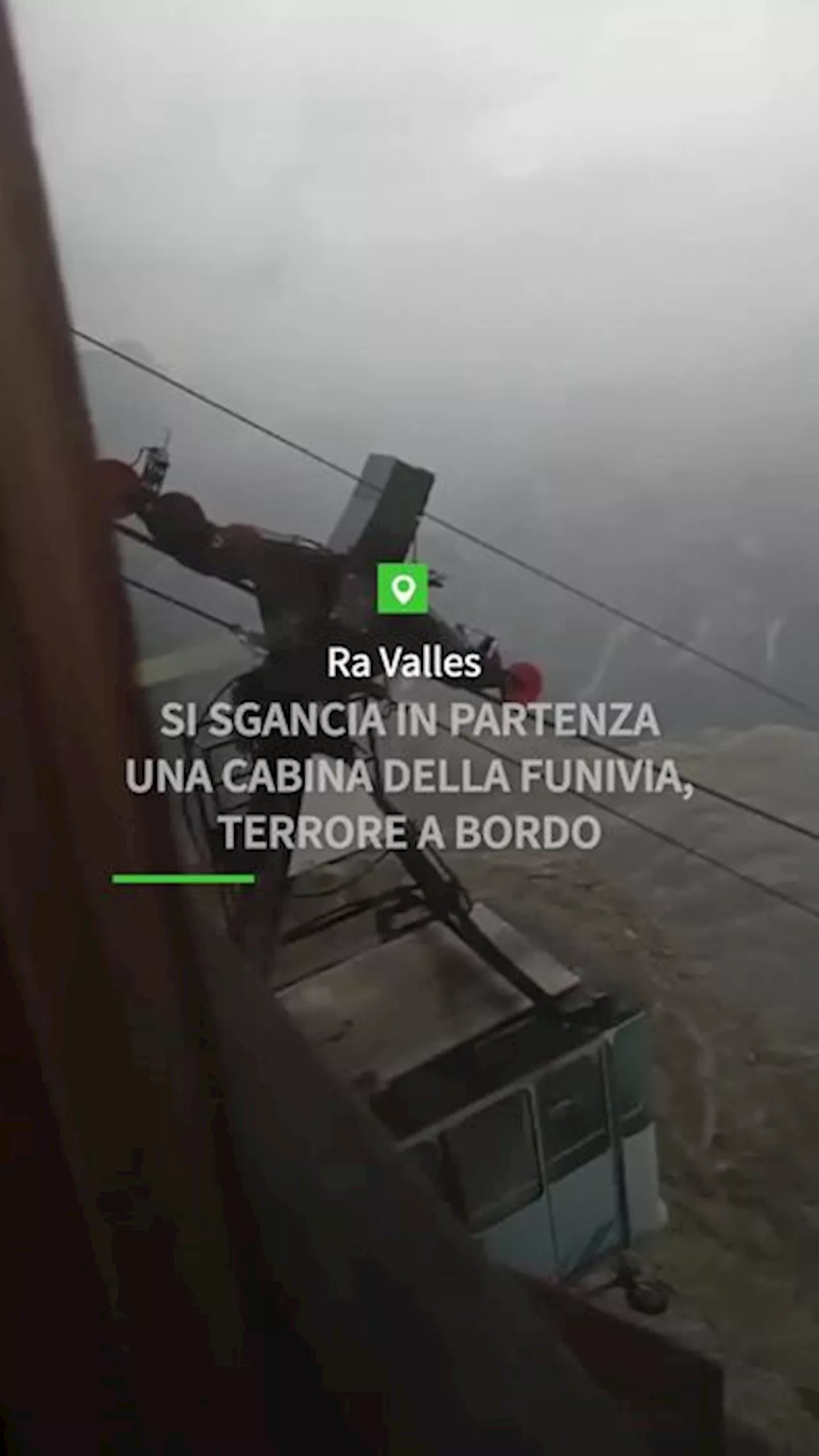 Si sgancia in partenza cabina funivia Tofana, terrore a bordo