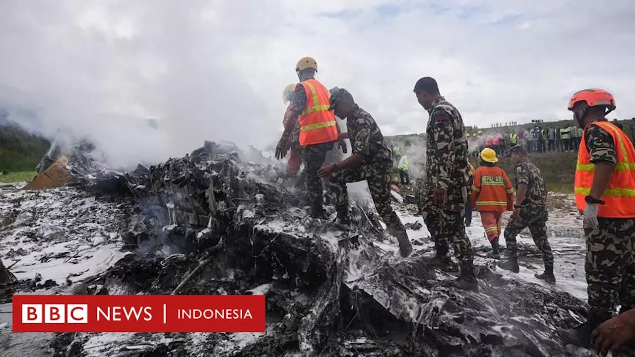 Pesawat jatuh di Nepal, pilot satu-satunya korban selamat