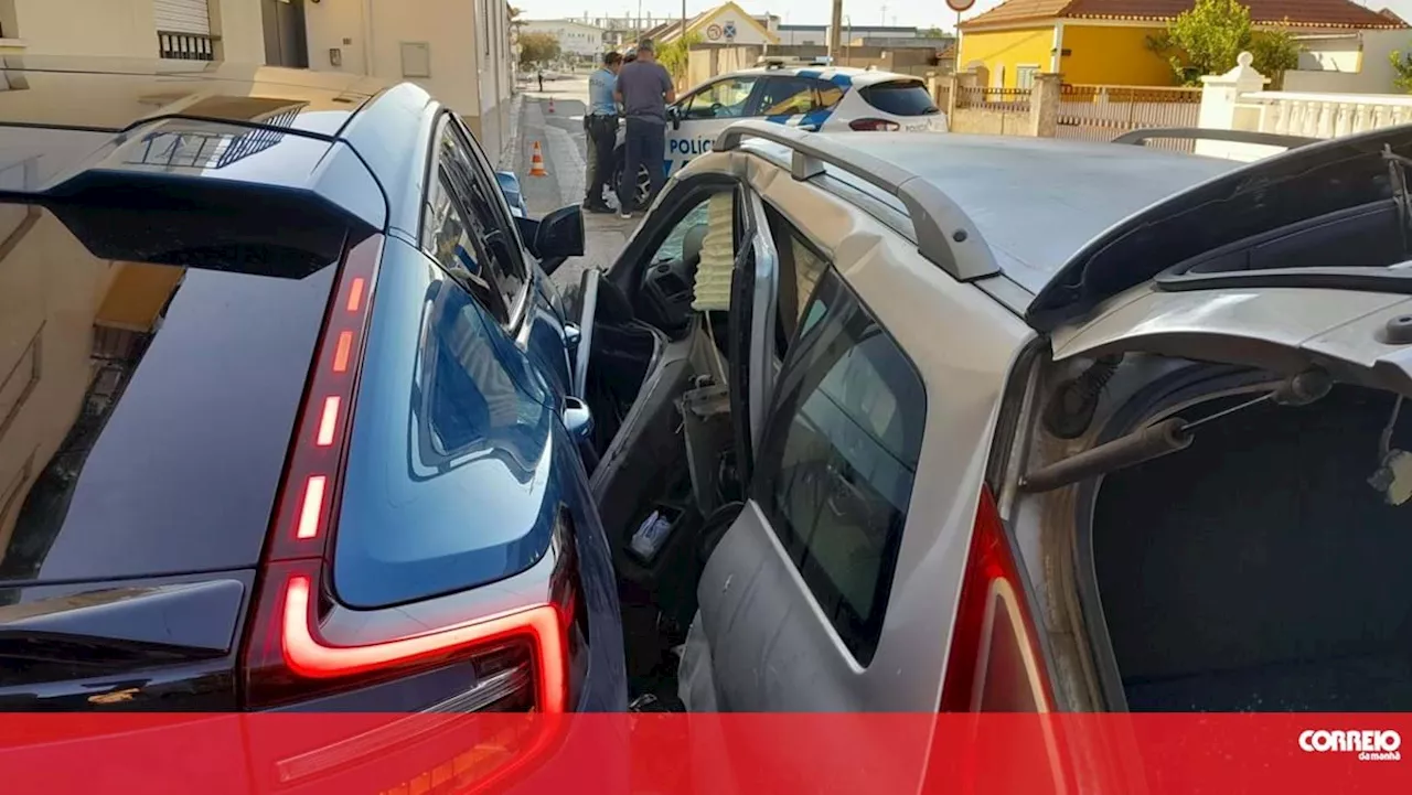 Colisão entre dois carros provoca dois feridos no Cartaxo