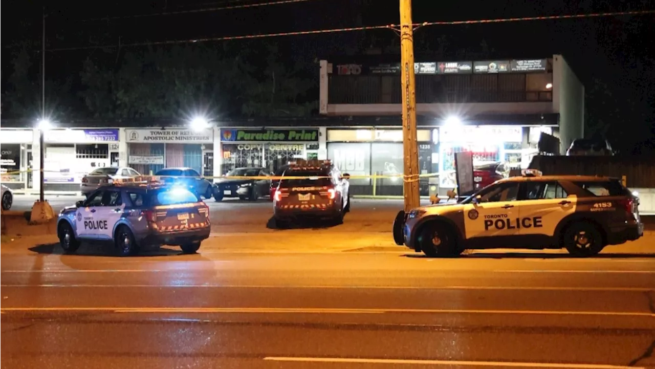 Scarborough shooting leaves 1 critically injured, 2 others wounded: paramedics