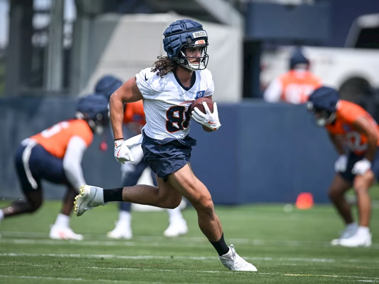 Broncos observations: Tight end Greg Dulcich looks good in first practice since last year