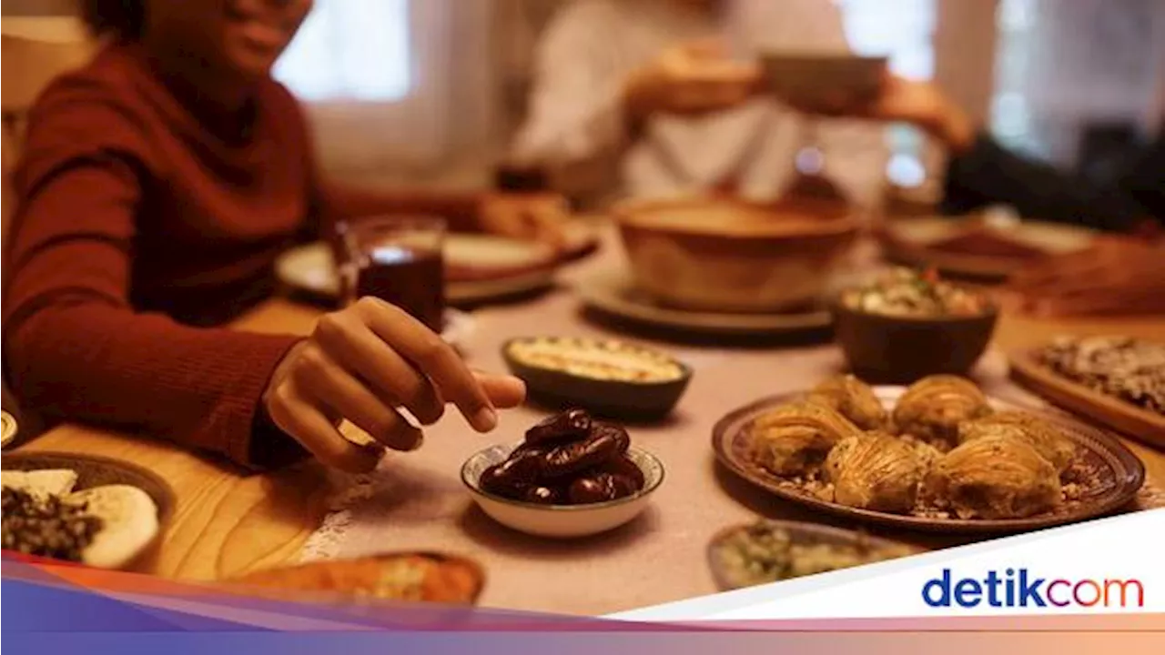 Doa Puasa Senin Kamis: Bacaan Niat dan Buka Puasa Lengkap