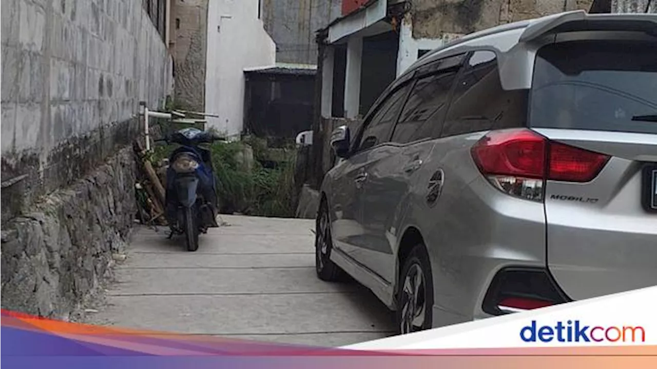 Hal-hal yang Perlu Diketahui Soal Warga Depok Cor Got Demi Bikin Garasi