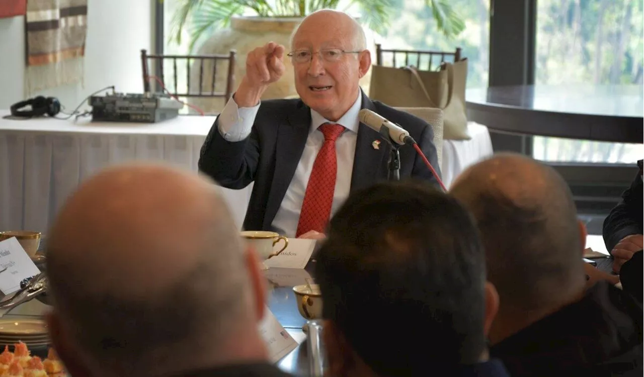 Ken Salazar ve 'fuerte' al equipo que Sheinbaum está construyendo