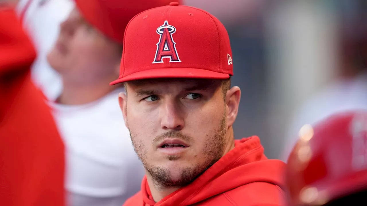 Angels' Mike Trout removed from rehab game with knee soreness