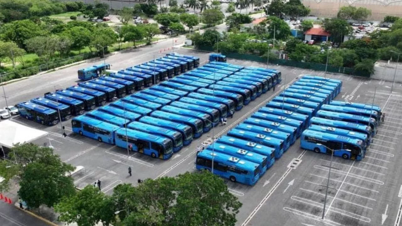Aumenta flota de servicio de transporte &quot;Va y Ven&quot; con 72 autobuses