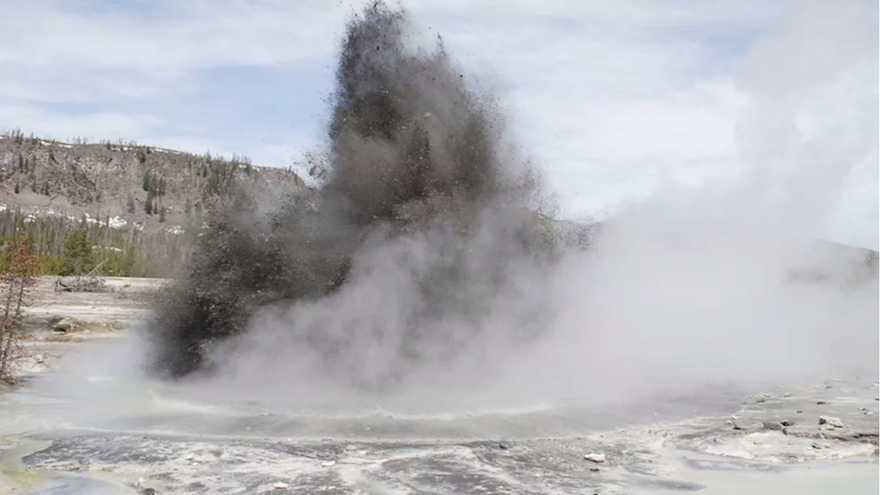 Seismologist explains the hydrothermal explosion at Yellowstone