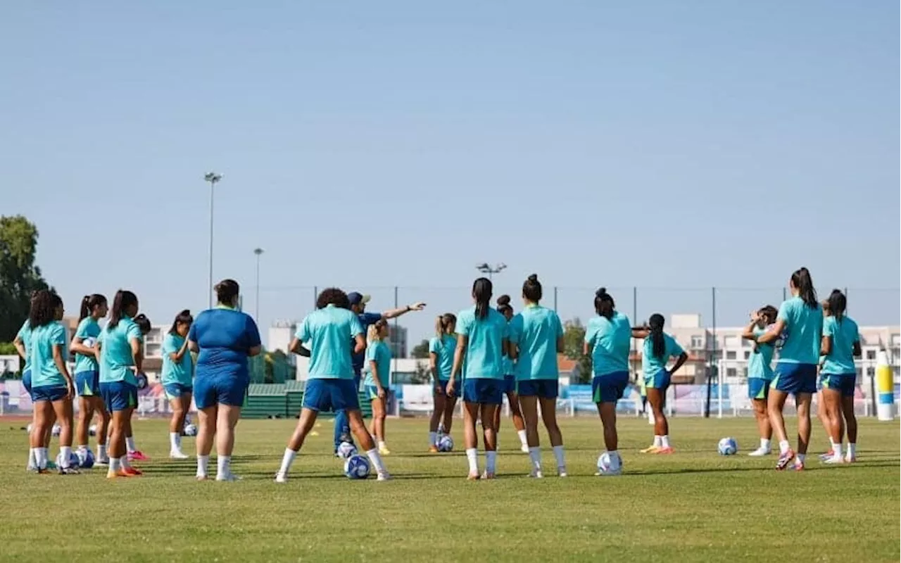 Por que o Brasil usa camisa diferente no futebol das Olimpíadas?