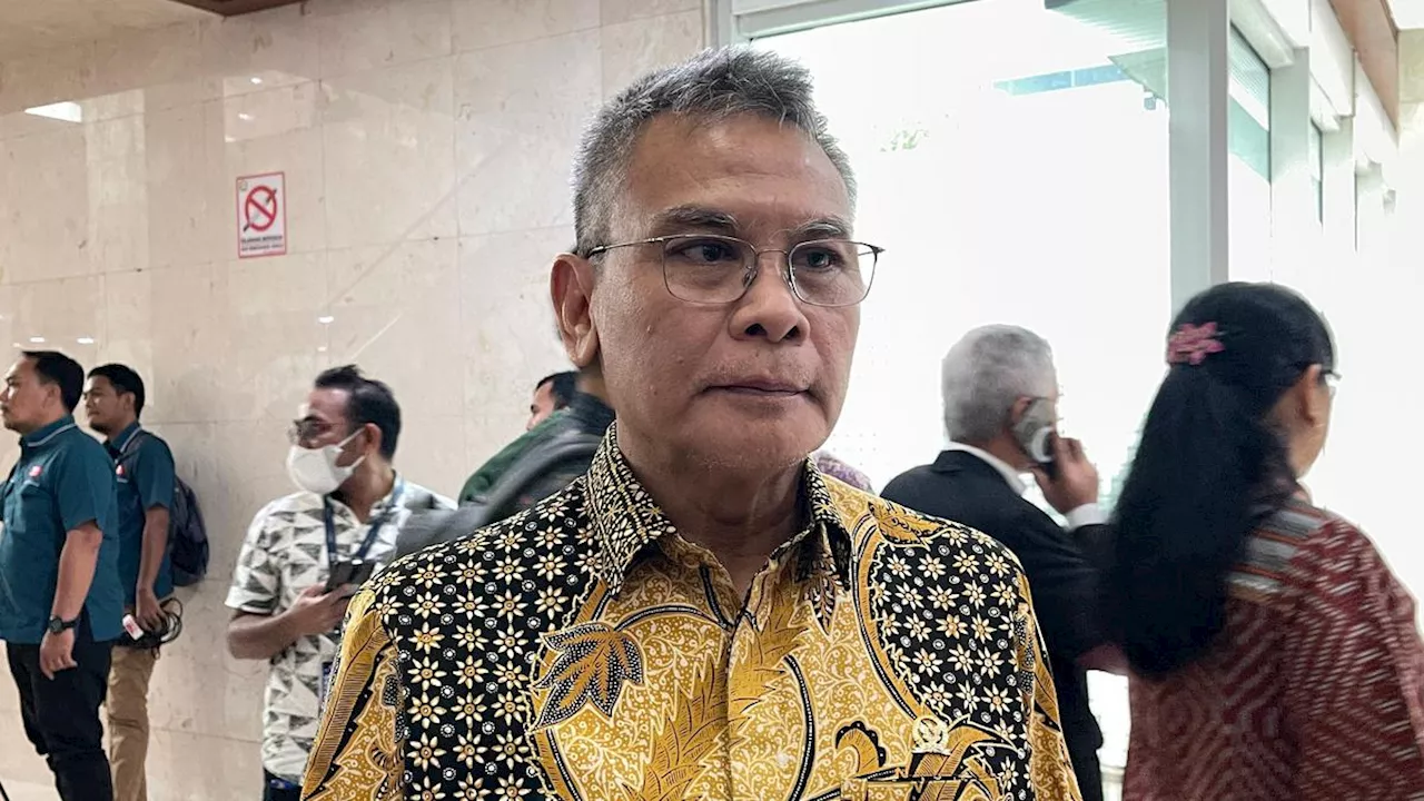 Lolos Administrasi Capim KPK, Johan Budi Mundur dari DPR dan PDIP