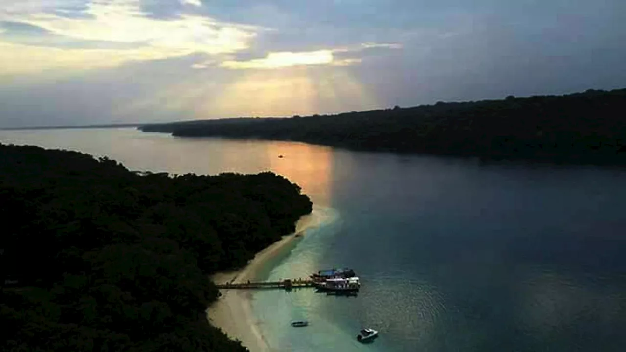 Menikmati Keindahan di Kawasan Taman Nasional Ujung Kulon