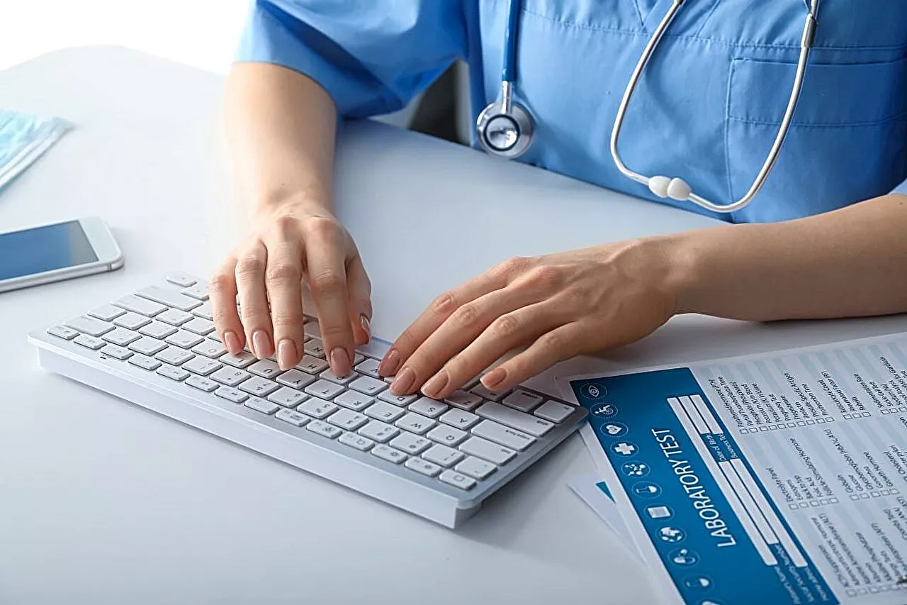 Gender differences seen in electronic health record use patterns among surgeons