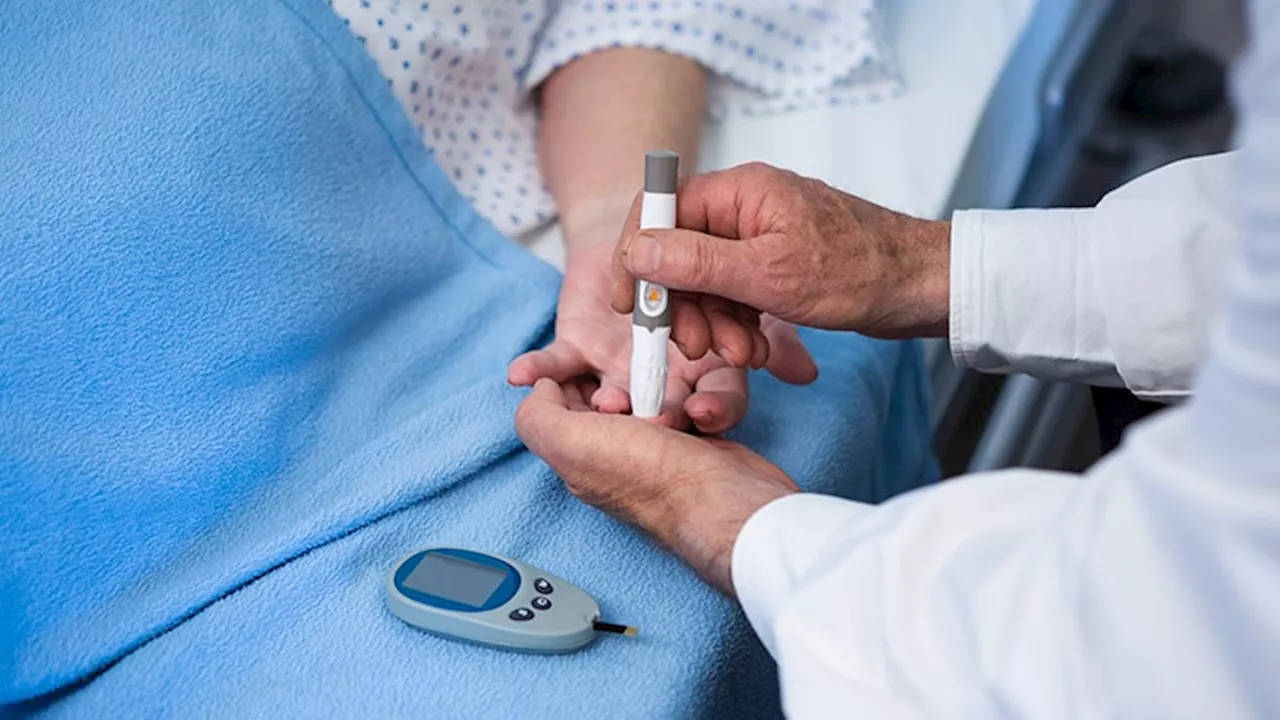 Shifting Insulin Meal Timing Cuts Hospital Hypoglycemia