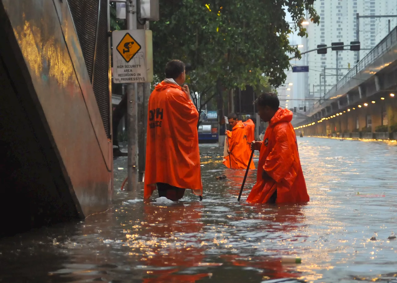 ‘Carina’ brings back memories of ‘Ondoy’ as floods engulf Metro Manila, parts of Luzon