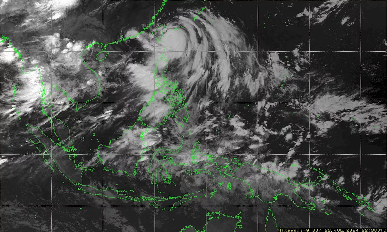 Heavy rains, flood wake up Metro Manila as ‘Carina’ intensifies