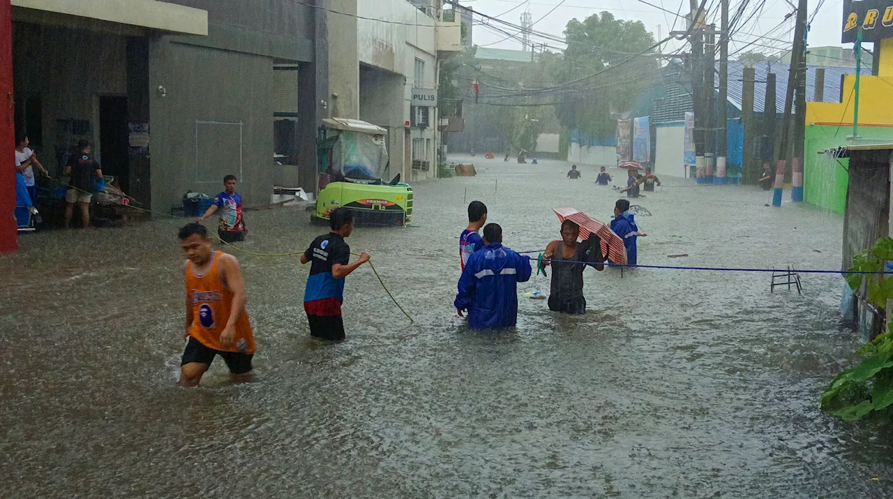 Metro Manila underwater due to habagat, Typhoon ‘Carina’