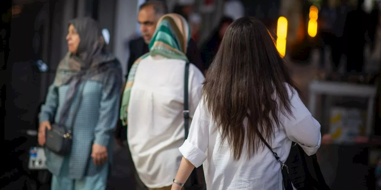 Irans Polizei: Nulltoleranz bei Kleidervorschrift von Frauen