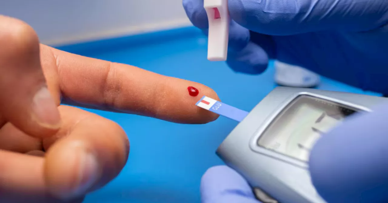 Diabetes में हमेशा पास रहने चाहिए ये Glucometer, जानिए कहां से ले सकते हैं बेस्ट Blood Sugar Testing Machine