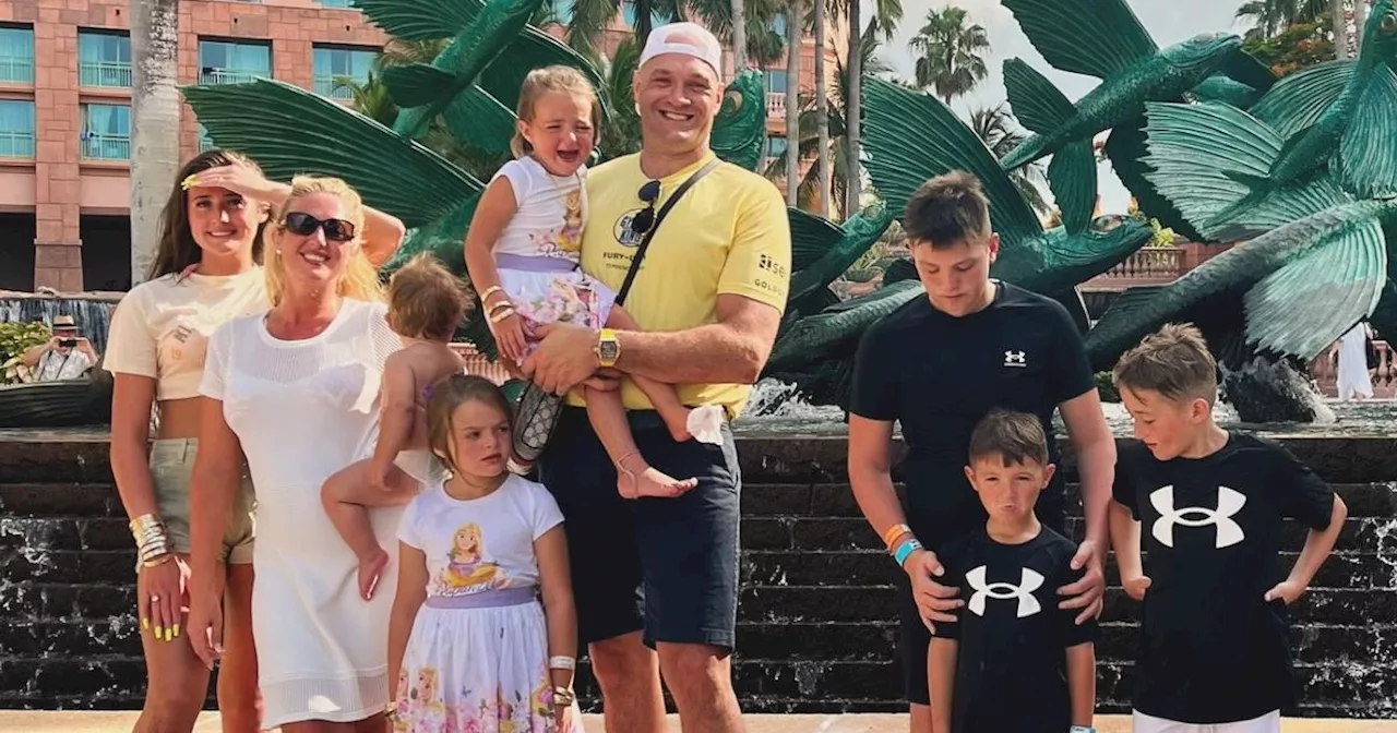 Paris and Tyson Fury fans angry after spotting 'rude detail' in holiday snap