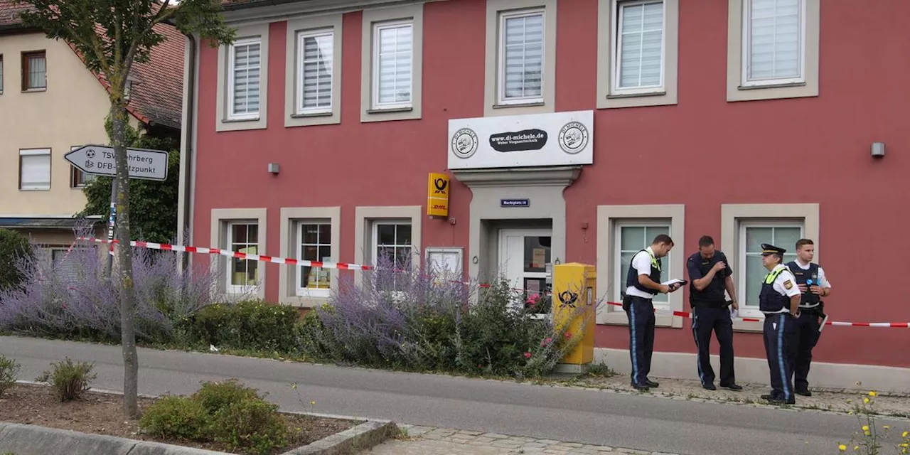 Bewaffneter Raub&uuml;berfall auf Postfiliale in Lehrberg, Landkreis Ansbach: Gro&szlig;fahndung l&auml;uft