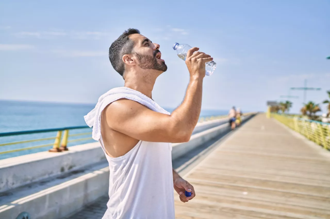 I'm a doctor — here's how to stay properly hydrated this summer