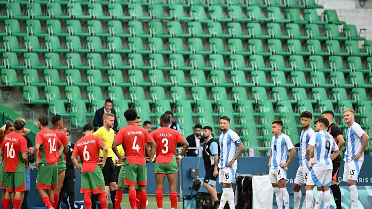 Argentina perdió 2-1 ante Marruecos en un final escandaloso