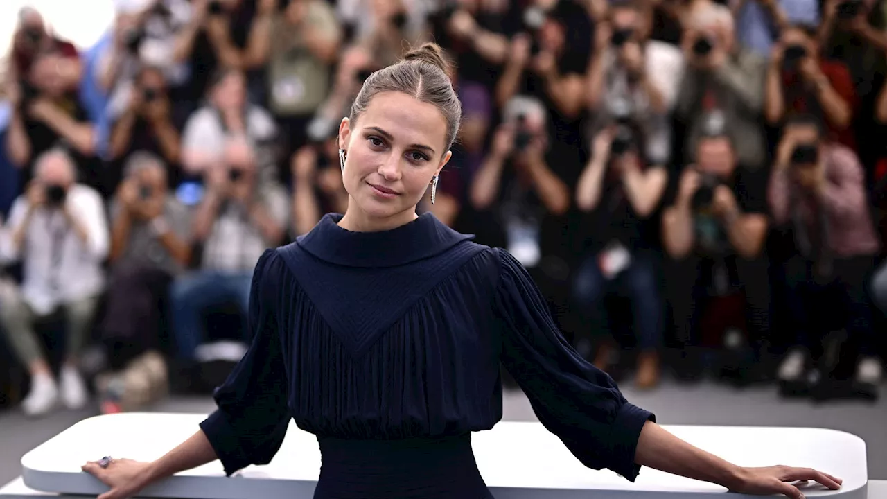 Baby Nummer zwei: Hat sich Alicia Vikander hier verplappert?