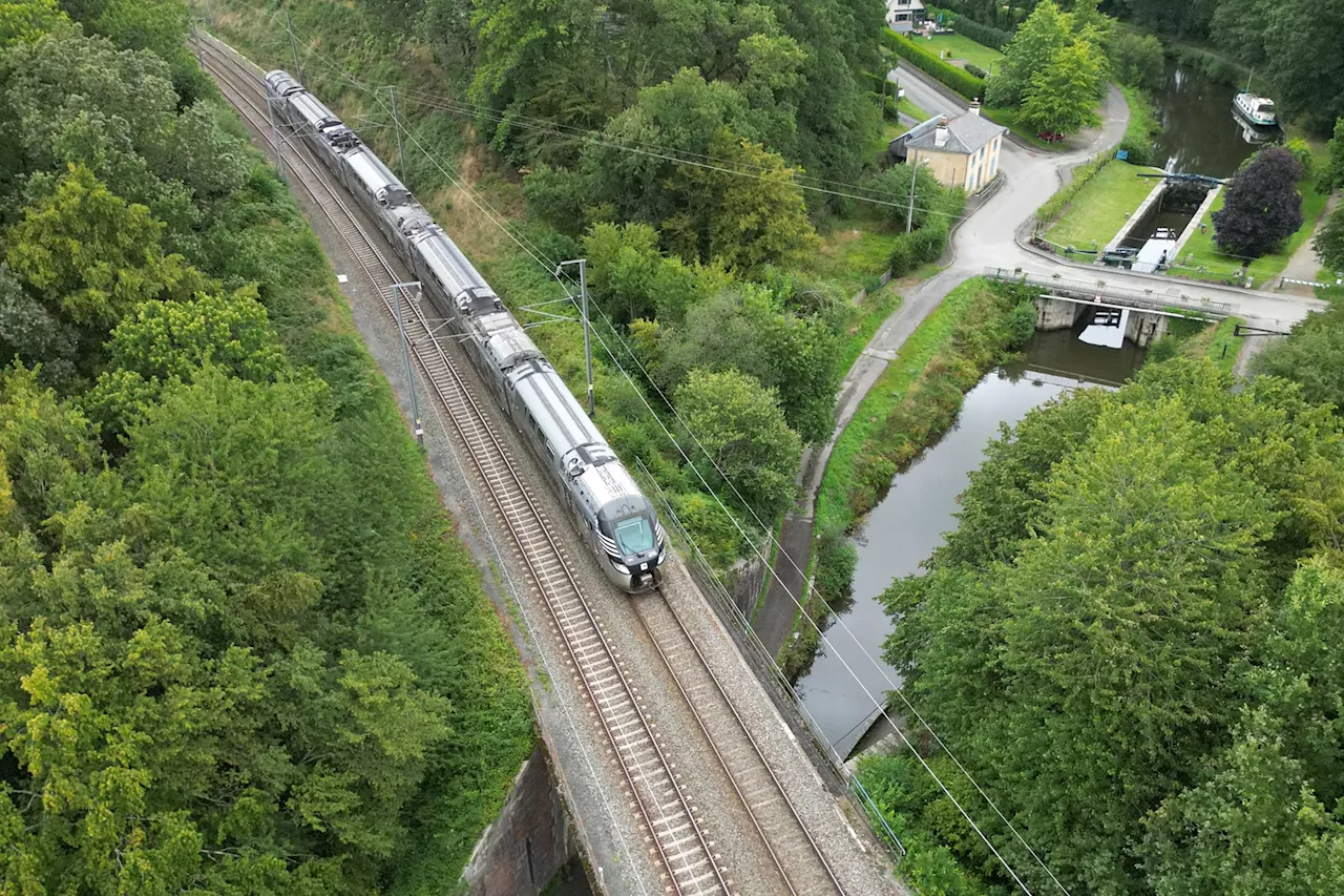 Pyrénées-Orientales : une coulée de boue fait dérailler un train