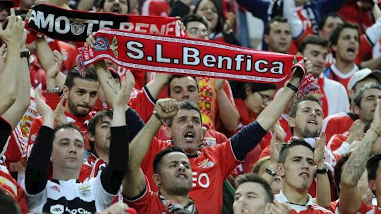 I tifosi del Benfica scrivono a Joao Neves: 'Non andare al PSG, sprecheresti il tuo talento'