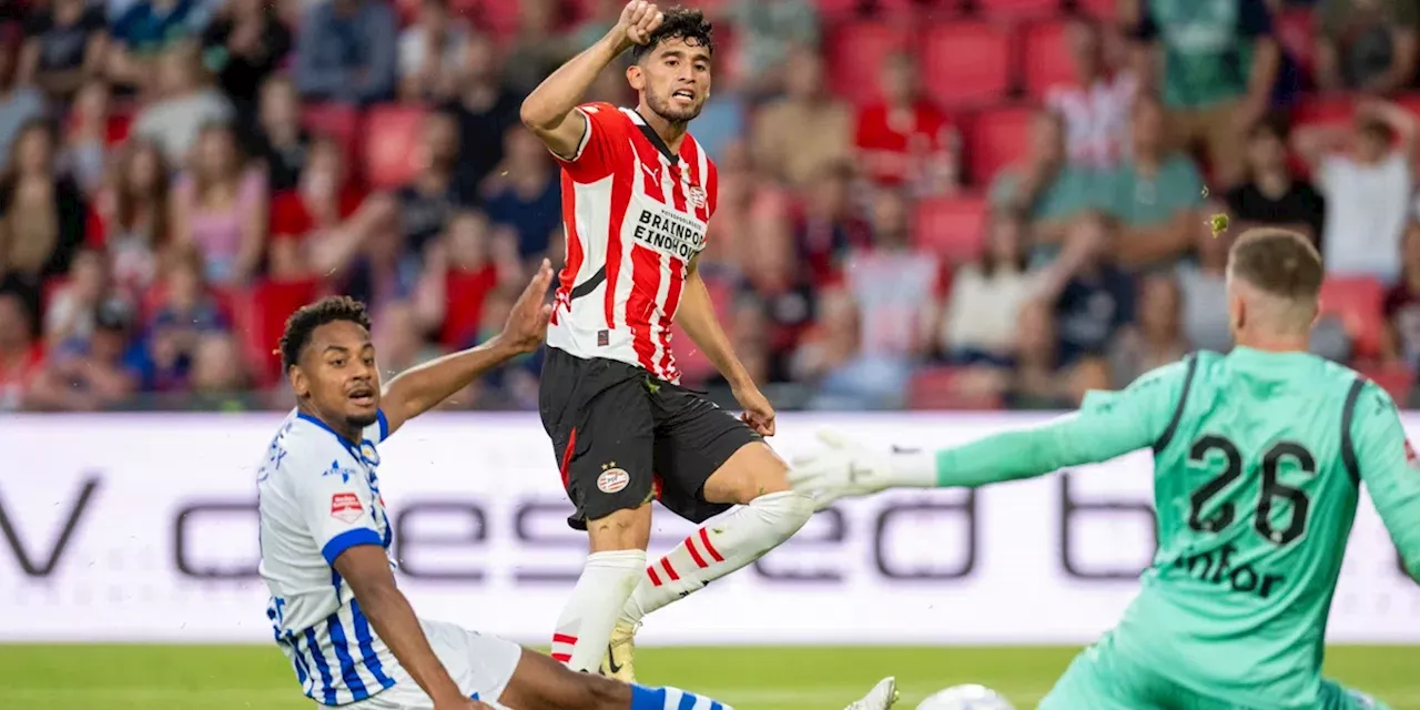 Pepi schiet PSV met een hattrick nipt langs FC Eindhoven in Lichtstadderby