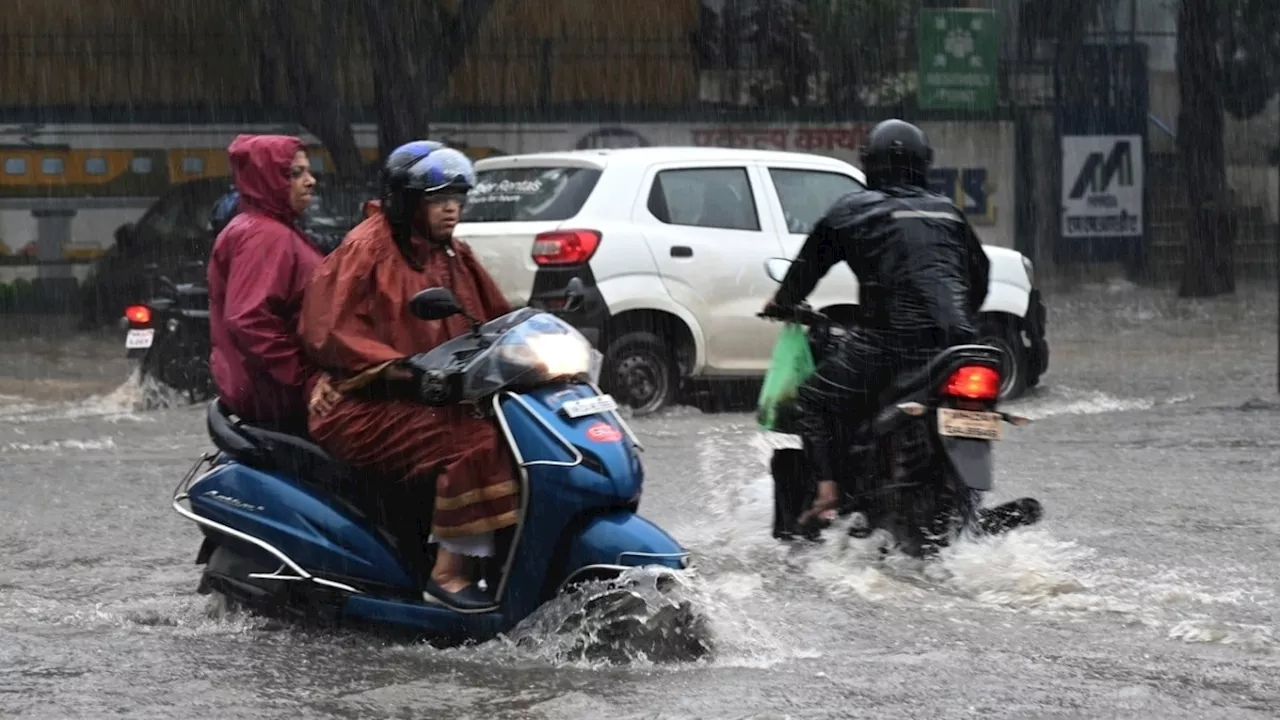 मॉनसून रिटर्न्स! लखनऊ समेत यूपी के इन जिलों में भारी बारिश का अलर्ट, जानें IMD का लेटेस्ट अपडेट