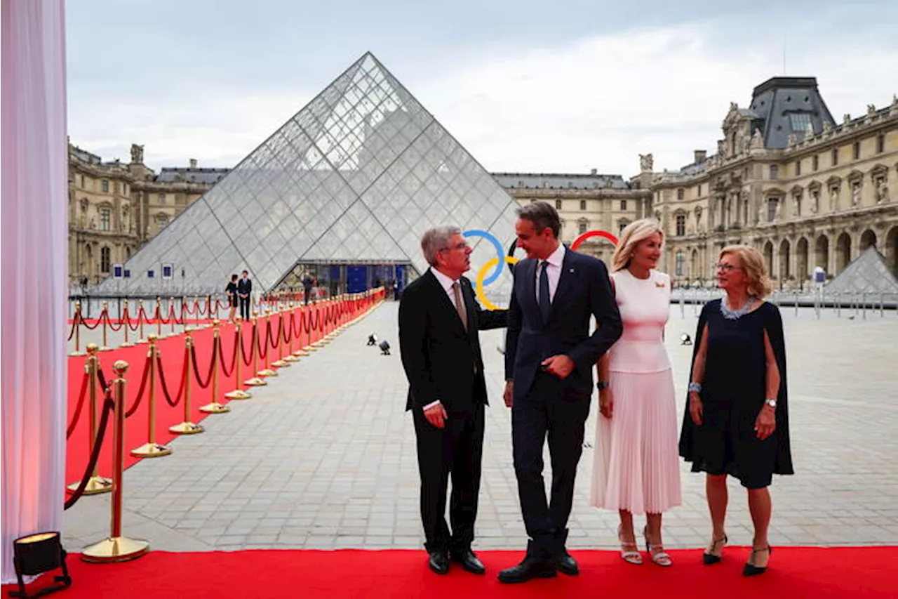 Parigi 2024: cena dei presidenti al Louvre, ci saranno gli assaggiatori