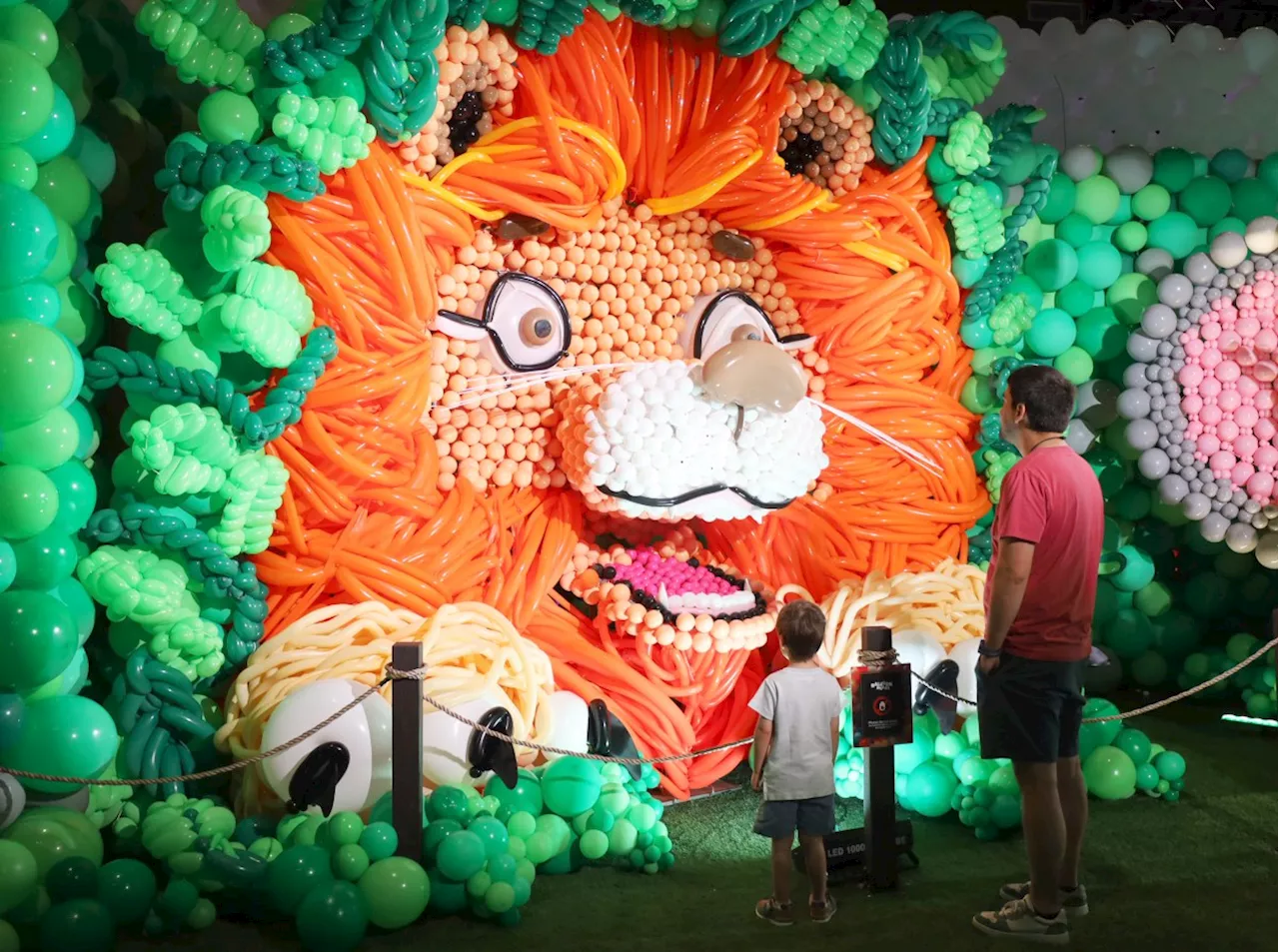 Making amazing art with 600,000 balloons at the Park Avenue Armory in Manhattan