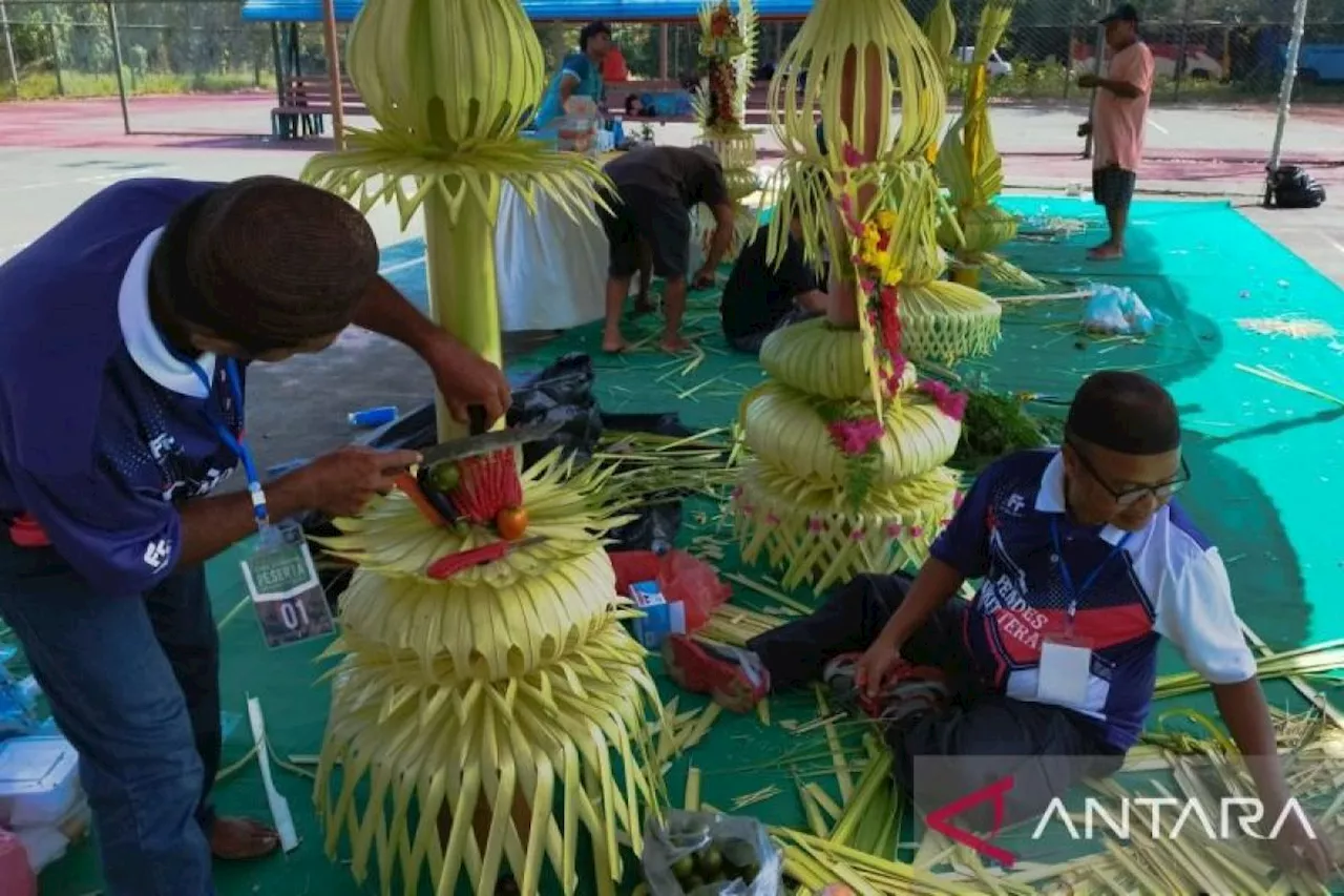 Bangka Selatan lestarikan budaya merangkai janur kuning